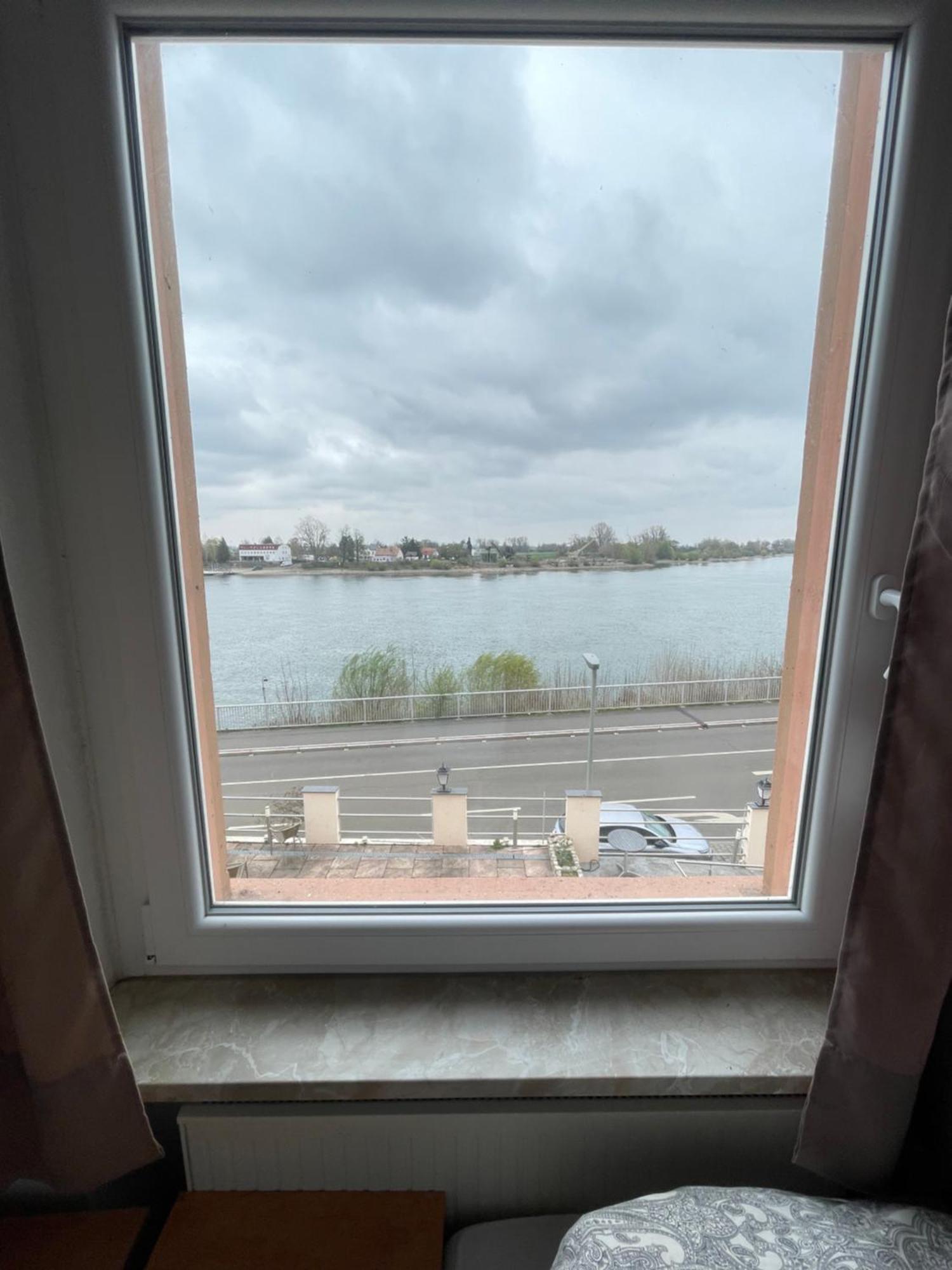 Pension Nierstein Bei Mainz Buitenkant foto